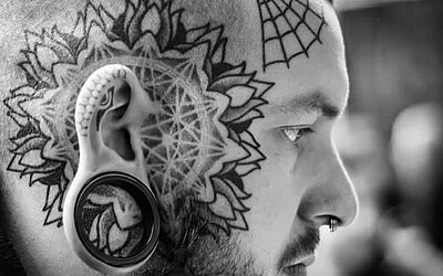 Head tattoo