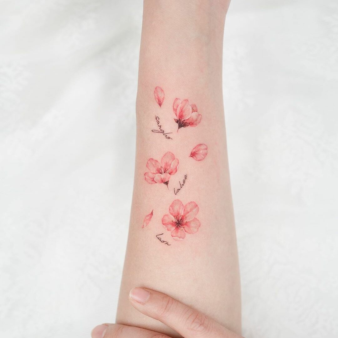 Share 177+ flower blossom tattoo